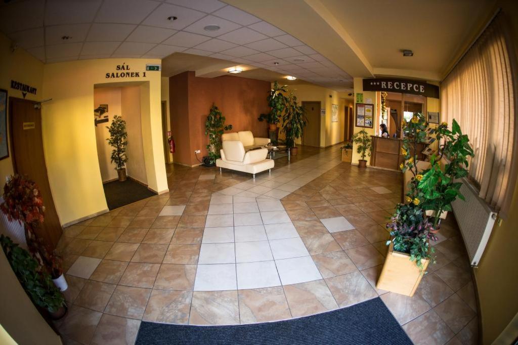Hotel Na Jizni Přerov Eksteriør billede