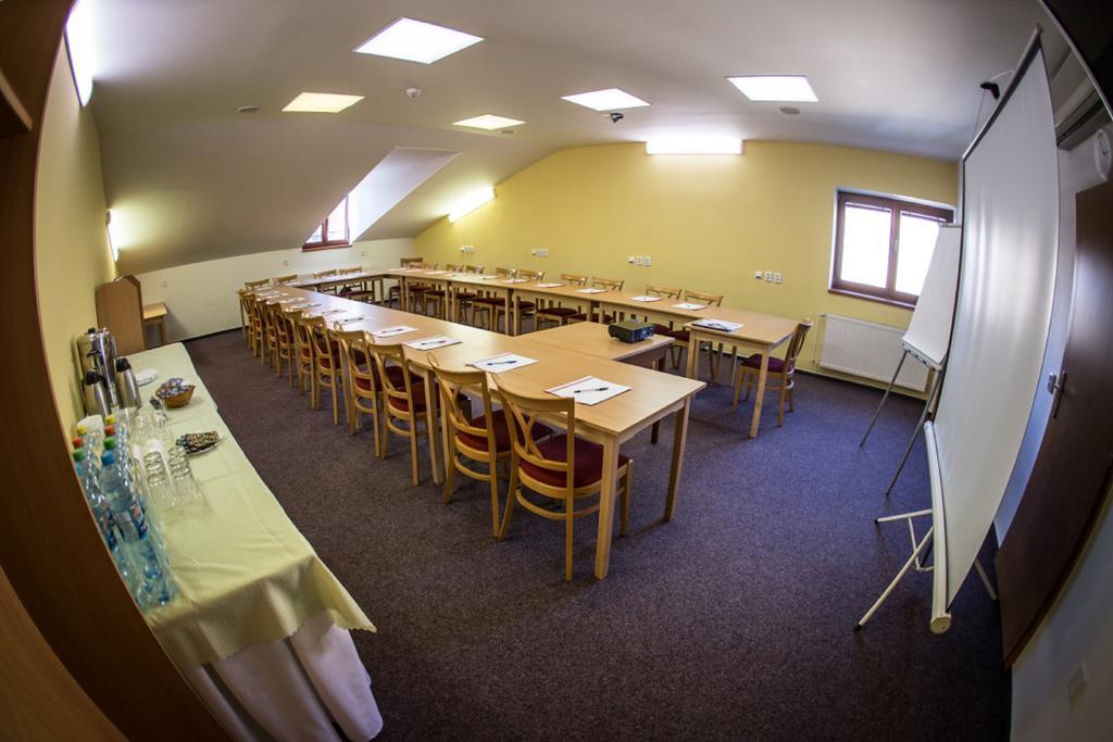 Hotel Na Jizni Přerov Eksteriør billede
